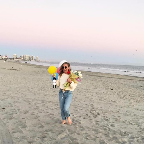 Meet your Posher, Lauren - Picture 1 of 3